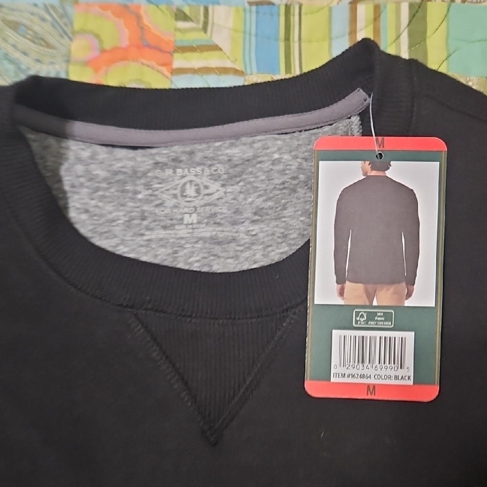 G.H. Bass Men's Black Sweater - Picture 3 of 4